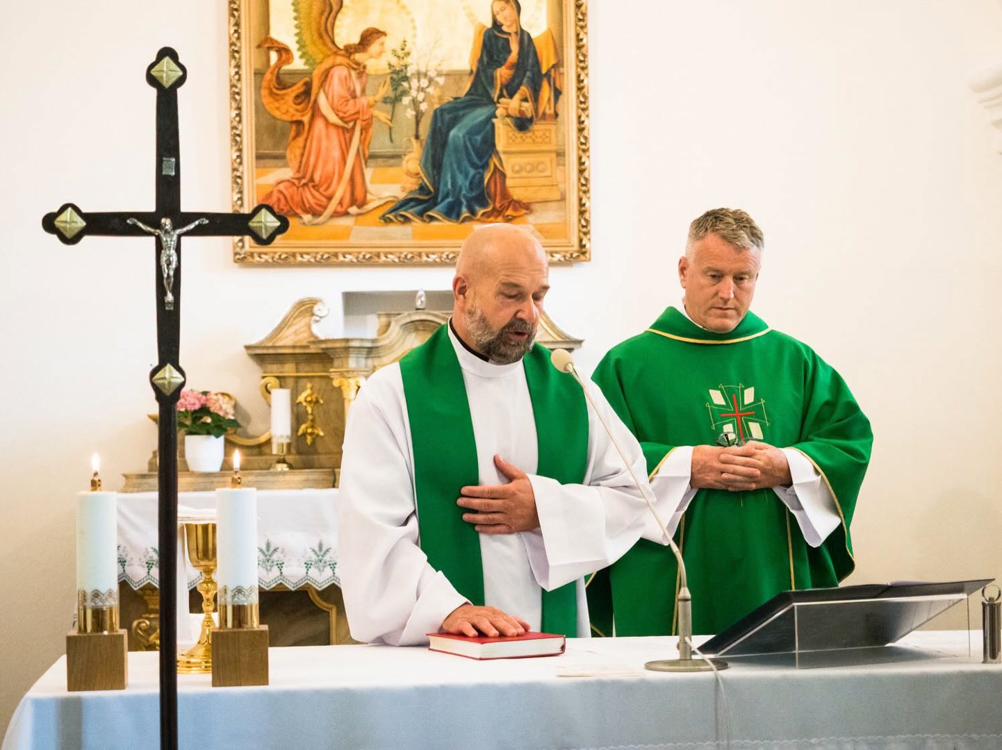 Uvedenie o. Jána do úradu farára